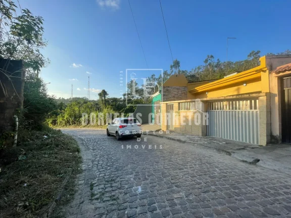 Imagem Casa em Moreno | 3 Quartos, 1 Suíte, 2 Salas, Garagem Coberta, Aceita Financiamento.