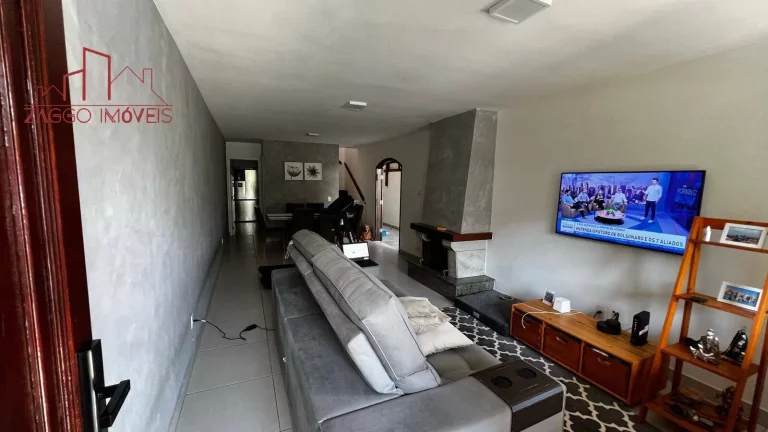 Imagem Oportunidade - Casa em condomínio - 3 dorms.