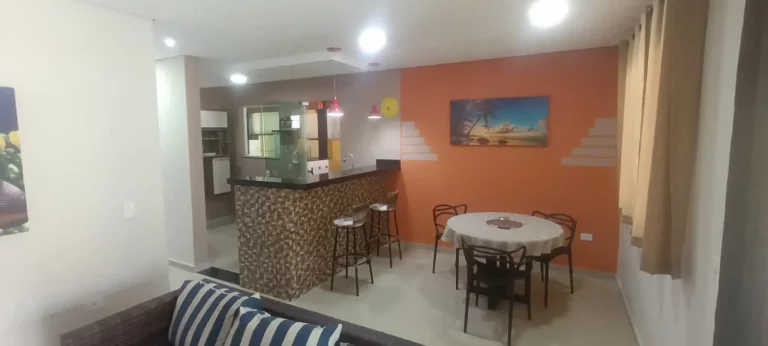 Imagem Sobrado com 4 dormitórios à venda, 220 m² por R$ 600.000,00 - Praia do Sapê - Ubatuba/SP