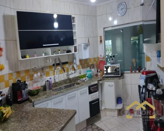 Imagem Casa de rua no Bairro Cidade Jardim com 3 quartos sendo 1 suíte, garagem fechada!