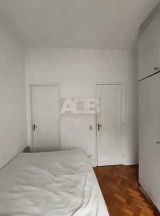 Imagem Apartamento de 2 quartos + dependência em Copacabana, 80m2.