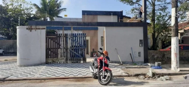 Imagem Casa à Venda em Vila Mirim, Praia Grande - SP