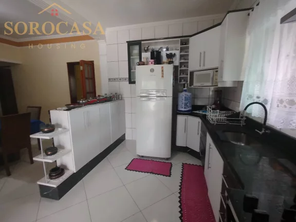 Imagem Casa à Venda - Jd. Montreal - Esquina com 4dorm. 1suíte
