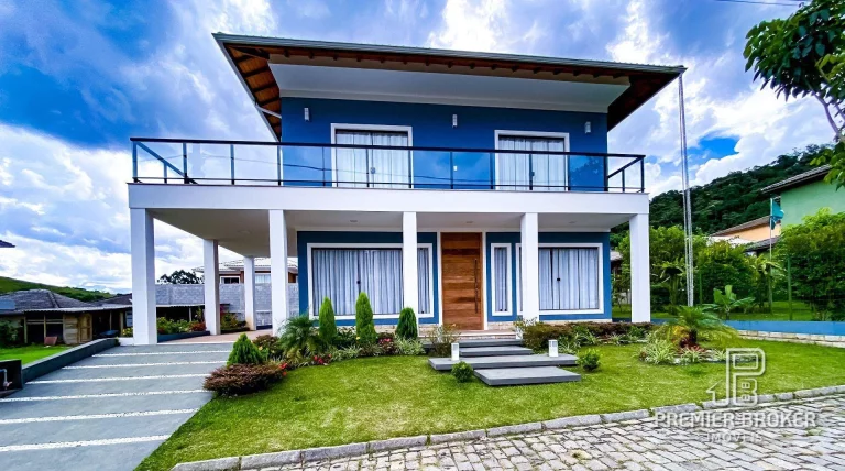 Imagem Casa à venda, 390 m² por R$ 1.945.000,00 - Vargem Grande - Teresópolis/RJ
