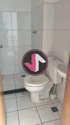 Imagem Oportunidade! Apto com 97m², 3 quartos 1 suíte, sala, cozinha, wc social, wc serviço, varanda, bo...