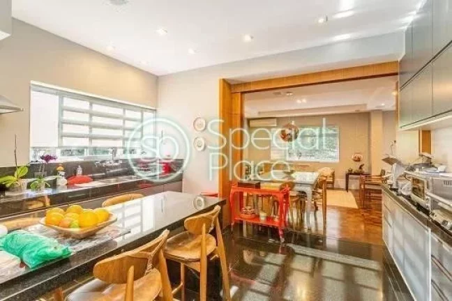 Imagem Apartamento com 154mÂ² no Jardim AmÃ©rica Reformado, modernizado e pronto para morar Living para trÃ...