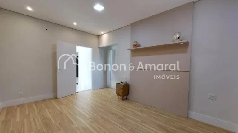 Imagem Apresentamos uma casa encantadora, ideal para criar momentos inesquecíveis com sua família. Com um...