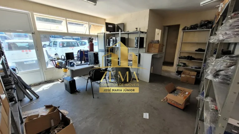 Imagem Galpão industrial 500m2, pé direito alto, em condomínio fechado.
