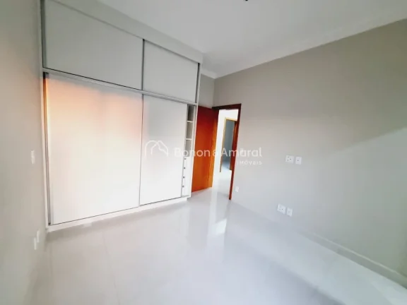 Imagem Casa à venda no Condomínio Residencial Royal Garden Paulínia - SP