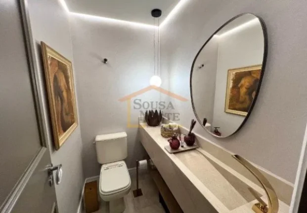 Imagem Apartamento com 146 m² de área útil, planta ampla e bem distribuída.
São 3 dormitórios, sendo ...