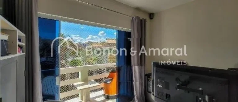 Imagem Linda casa à venda em condomínio fechado na cidade de Valinhos, SP. 

Este encantador sobrado ofer...