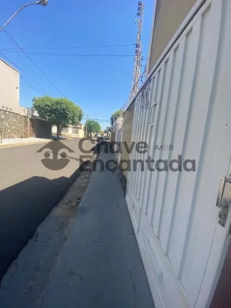 Imagem Casa com excelente custo beneficio.
