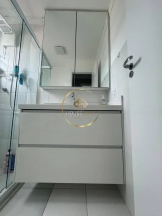 Imagem Casa 3 dormitórios ( 1 suíte), 2 vagas, Condomínio Girassol ll, Sjc.