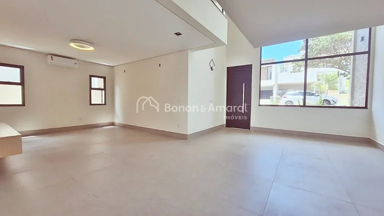 Imagem Casa de condomínio a venda na Vila dos Plátanos em Campinas/SP

Lindo e espaçoso sobrado com áre...