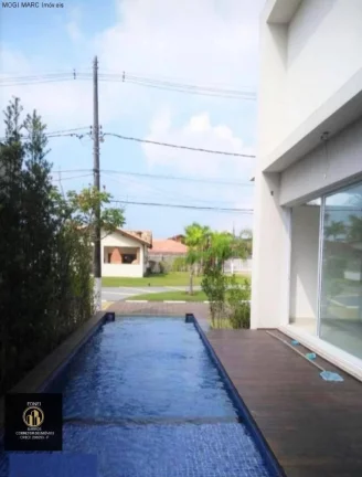 Imagem Linda Casa em Condomínio Fechado - Bertioga - SP.