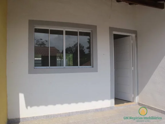 Imagem Linda casa térrea 3 dormitórios sendo 1 suíte com pisos quintal e 2 vgs
