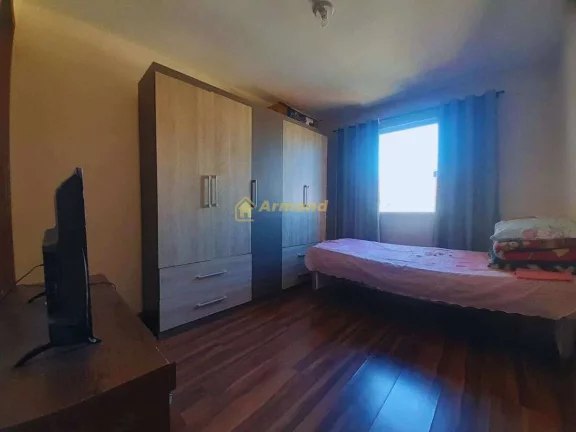 Imagem Casa à venda em Juiz de Fora, Monte Castelo, com 2 quartos, 120m2