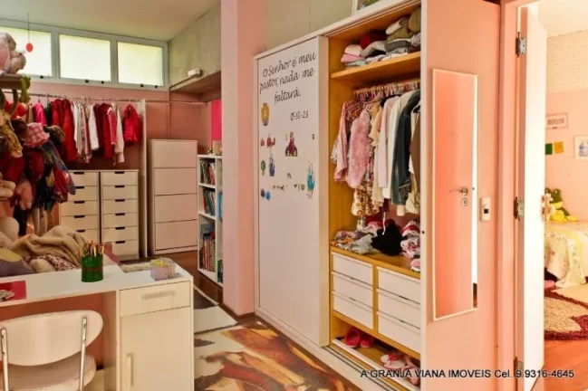 Imagem Contemporânea, despojada com 3 dormitórios à venda, 300 m² por R$ 2.700.000 - Granja Viana - Carapicuíba/SP