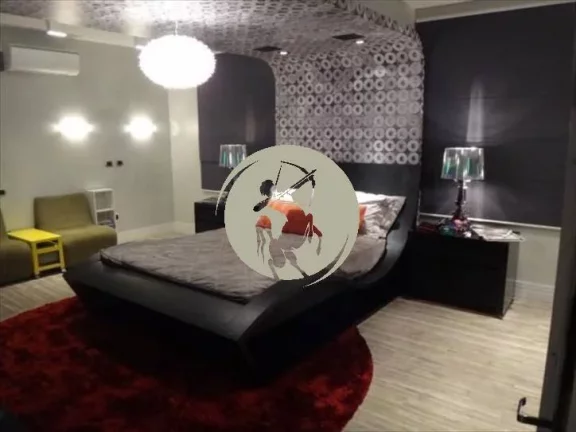 Imagem APARTAMENTO COM VISÃO LATERAL PARA O MAR, MODERNIZADO, COM CONCEITO DE AMBIENTES INTEGRADOS. SALA D...