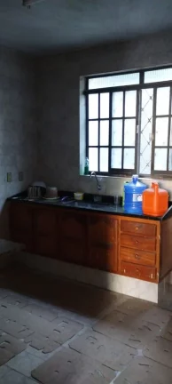 Imagem Barracão com 230m² com escritório, 2 banheiros e mezanino, vagas para recuo.Perto da Santa Casa, ...