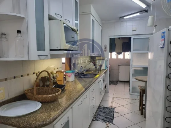 Imagem Imperdível apartamento à venda na Vila Mariana! 3 quartos, 1 suíte, 2 salas, 3 banheiros, 1 vaga de garagem - 123m².