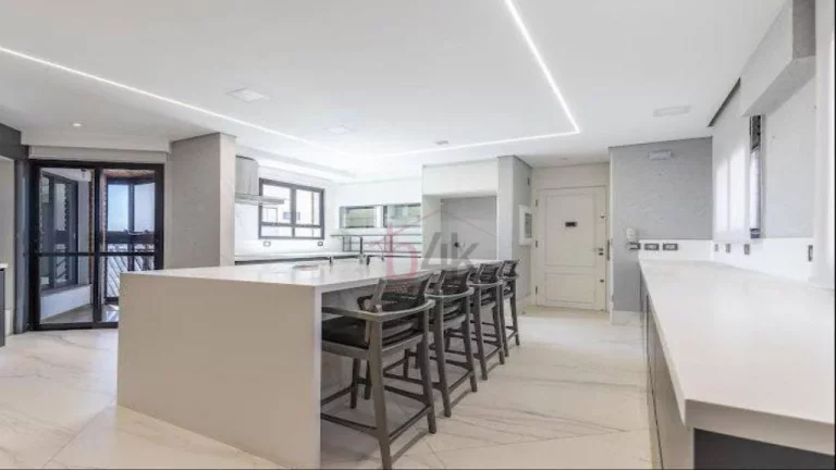 Imagem Cobertura Duplex de Luxo com 4 Quartos e Piscina Privativa à Venda no Campo Belo