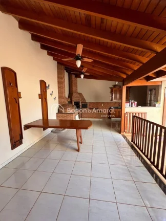 Imagem Terreno: 321 m²
Construção: 252 m²
Documentação: Totalmente regularizada

Características do ...