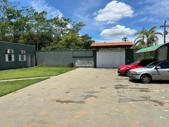 Imagem Rancho Volta Grande à venda em Conceição das Alagoas: 5 dormitórios, piscina e churrasqueira!
