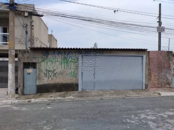 Imagem Casa com quarto, sala, cozinha, wc, quintal e garagem com 06 vagas num terreno 250m². Oportunidade ...