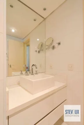 Imagem Apartamento reformado e mobiliado a venda em Moema !