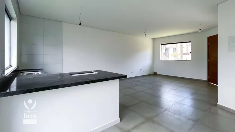 Imagem Sobrado com 3 dormitórios à venda, 132 m² por R$ 530.000,00 - Campo de Santana - Curitiba/PR