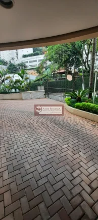 Imagem Vendo Oportunidade de Alto Padrão no Morumbi. Apartamento de 100M², 3 Dormitórios com planejados, sendo 1 Suíte, Sacada Gourmet envidraçada com Churrasqueira, Torre única com vista Livre panorâmica, 2 Vagas Fixa Cobertas, Piscina Semiolímpica, condomínio 
