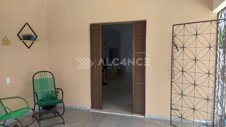 Imagem Casa - 3 Suítes - 120m² - Lucena/PB