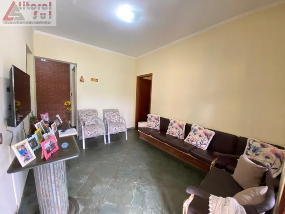 Imagem casa isolada na mirim praia grande