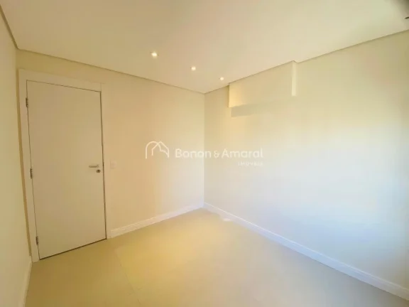 Imagem Oportunidade no Cambuí: apartamento amplo com 4 dormitórios