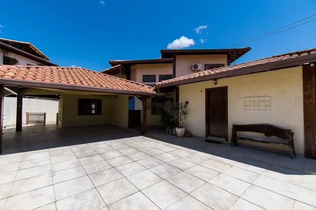 Imagem Casa para Venda em Brasília, Setor de Habitações Individuais Sul, 5 dormitórios, 3 suítes, 6 banheiros, 4 vagas