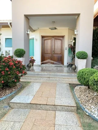 Imagem Casa para venda no Parque Taquaral em Campinas S.P.

Belíssima casa térrea com área construída d...