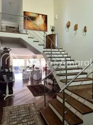 Imagem À venda no Loteamento Alphaville Campinas 1, esta residência de alto padrão oferece 790 m² de á...