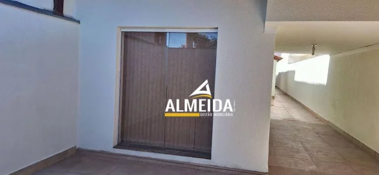 Imagem Casa com 3 dormitórios à venda por R$ 400.000,00 - Estádio - Rio Claro/SP