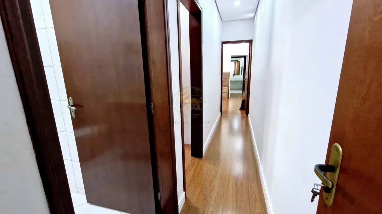 Imagem Casa à Venda em Itapetininga – 285 m², 4 Dormitórios, 1 Suíte, Piscina e Pomar em Terreno de 1.000 m²