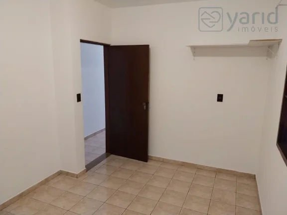 Imagem Imperdível: Casa à venda em Jundiaí-SP, Jardim Tamoio, 3 quartos, 1 suíte, 1 banheiro, 3 vagas, 190m².