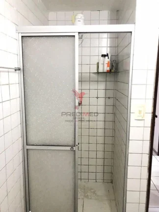 Imagem Apartamento em Manaíra . Com varanda e vista parcial do mar. Dependência