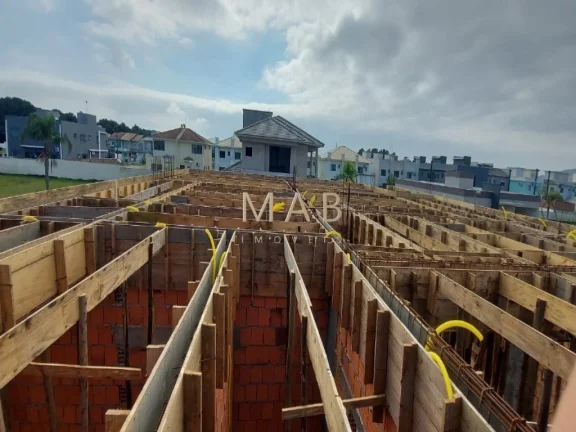 Imagem Linda Casa de Alto Padrão à Venda em Condomínio no Bairro Ingleses - Florianópolis SC!!