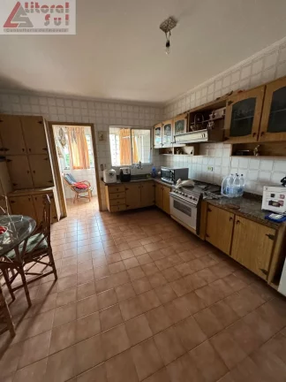 Imagem Imperdível cobertura à venda em Praia Grande-SP, bairro Tupi! 3 quartos, 1 suíte, 2 salas, 2 banheiros, garagem, 185m²!