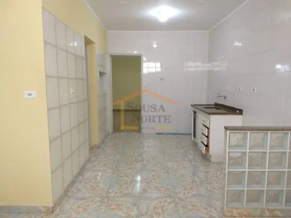 Imagem Casa térrea, 1 dormitório com closet, sala 2 ambientes, cozinha, banheiro social, lavanderia, pequ...