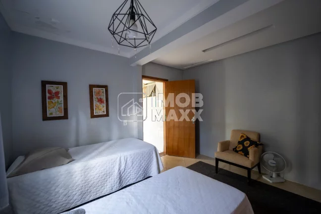 Imagem VENDA RÁPIDA - Casa de 3 suítes em Arniqueira - Águas Claras - Brasília, por R$ 790.000 para venda