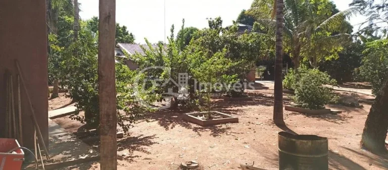 Imagem Chácara à venda em Terenos-MS, Zona Rural: 5 quartos, 1 suíte, 2 salas, 3 banheiros, 180m² de área!