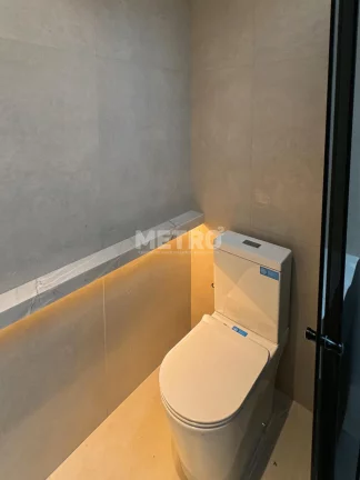 Imagem Casa no Alphavile, 4 Suítes, Master com closet e banheira, Piscina, Área Gourmet