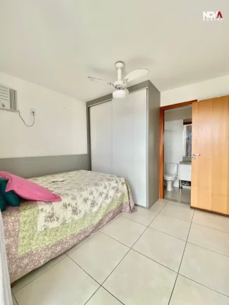 Imagem Com 65m² bem distribuídos, esse apê no andar alto é puro charme e funcionalidade. São 2 quartos...