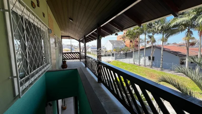 Imagem Casa + sobrado mesmo terreno